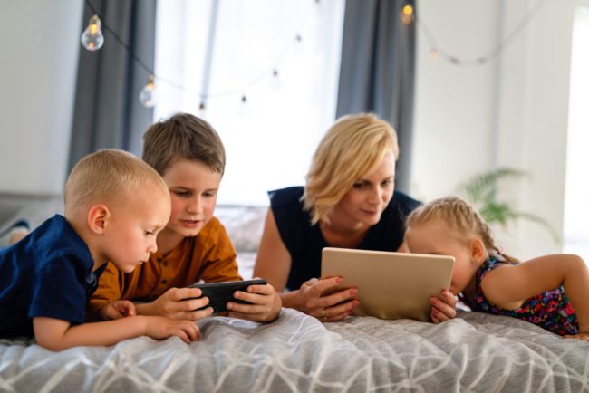 Internet Safety for Kids: Guideline for Parents internet-safety-for-kids-guideline-for-parents